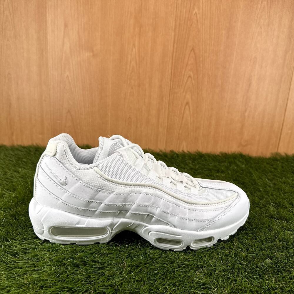 Nike Air Max 95 Essential White Grey Fog Sneakers CT1268-100 Men’s Size 10 - Picture 2 of 7